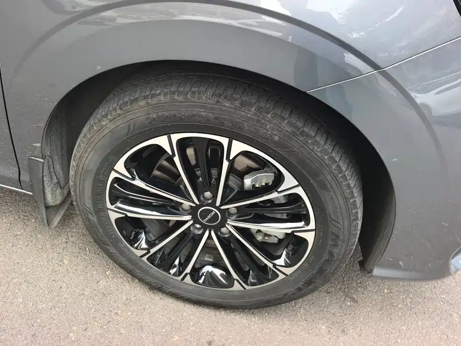 Roewe iMAX8 — миниатюра 6