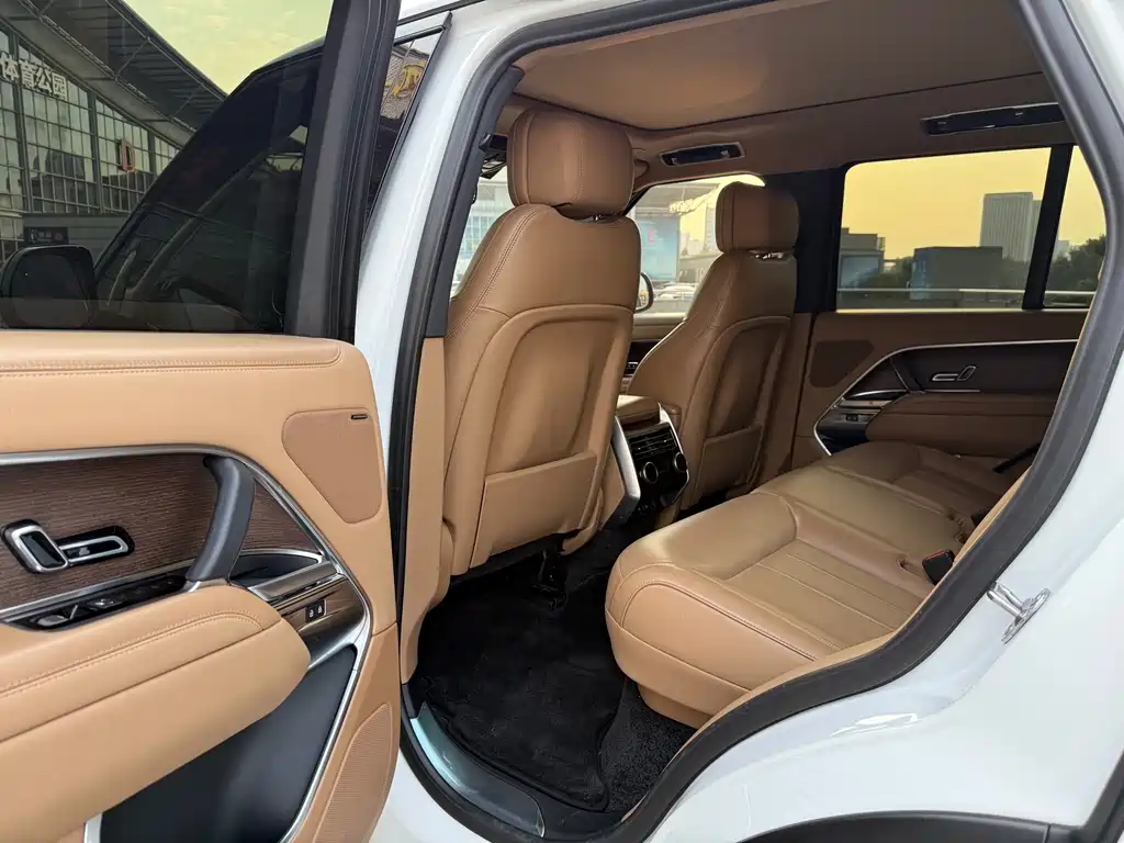 Land Rover Range Rover — миниатюра 11