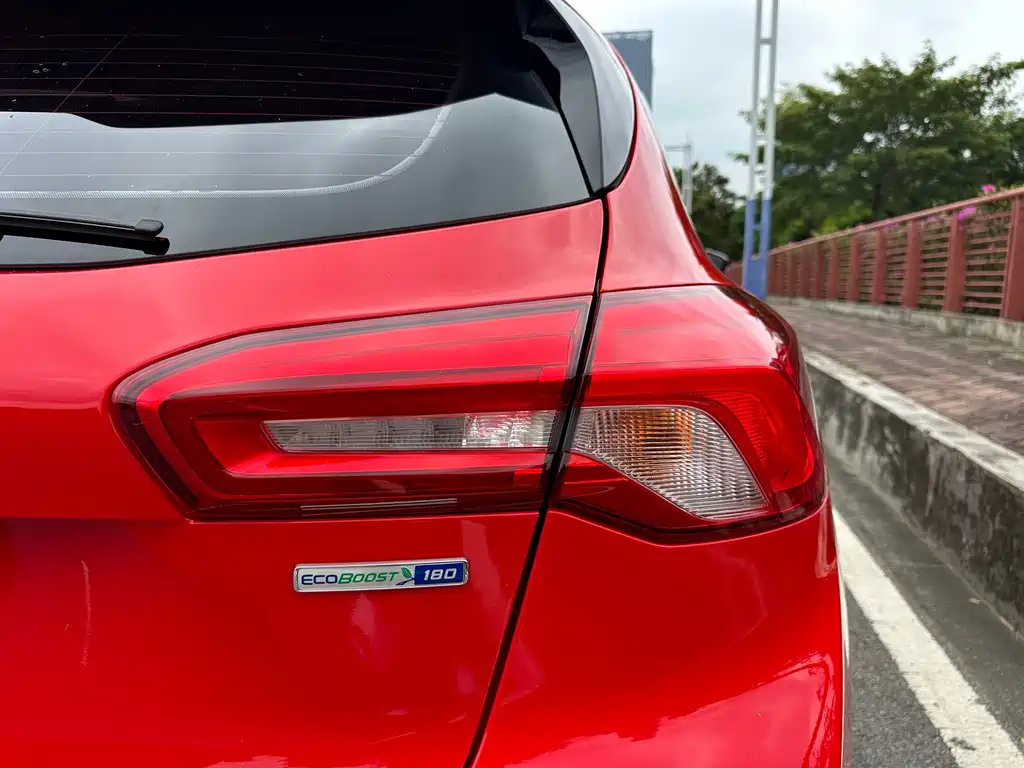 Ford Focus — миниатюра 13