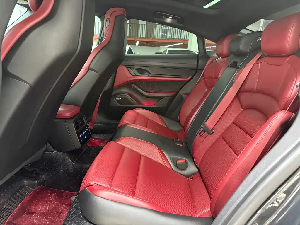 Porsche Taycan — миниатюра 16