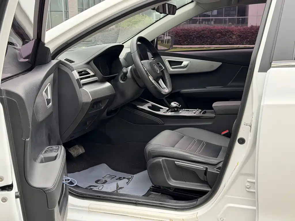 BYD Qin NEV — миниатюра 15