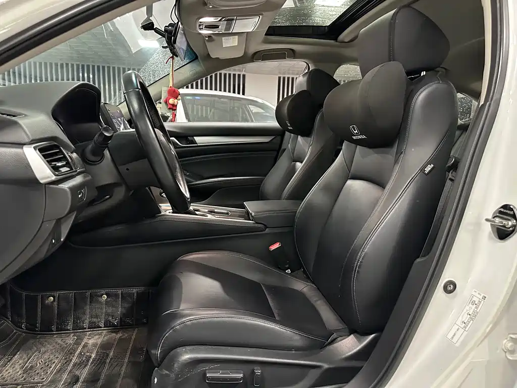 Honda Accord — миниатюра 6