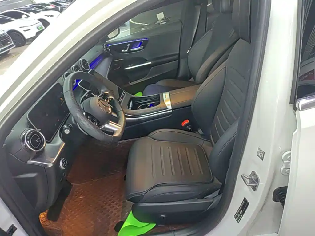 Mercedes-Benz C-Class — миниатюра 15
