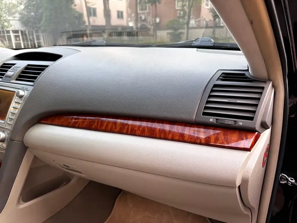 Toyota Camry — миниатюра 27