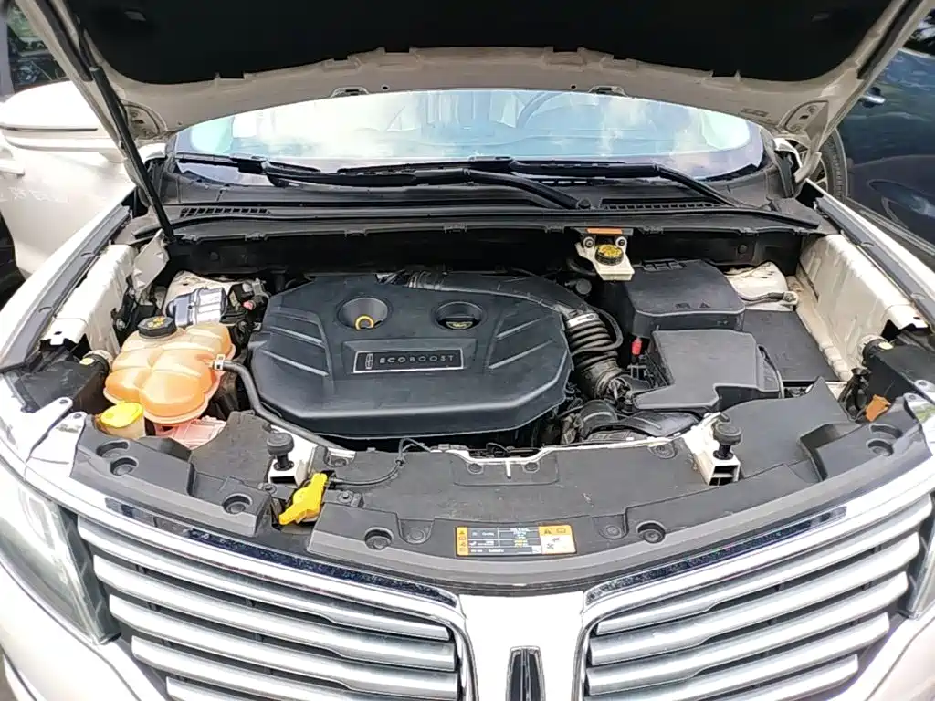 Lincoln MKC — миниатюра 20