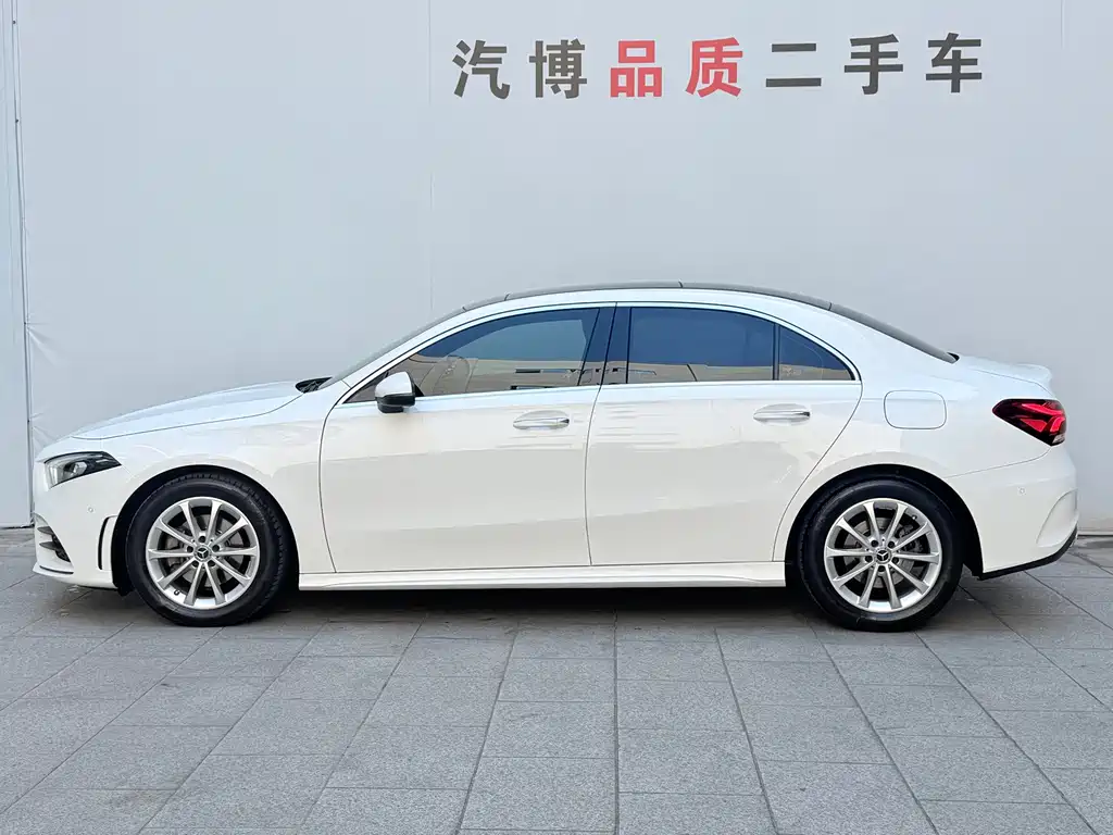 Mercedes-Benz A-Class — миниатюра 3