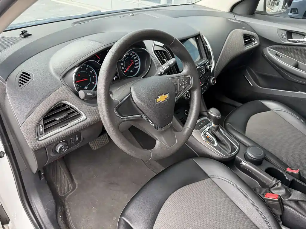 Chevrolet Cruze — миниатюра 5