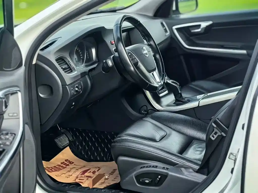 Volvo V60 — миниатюра 7