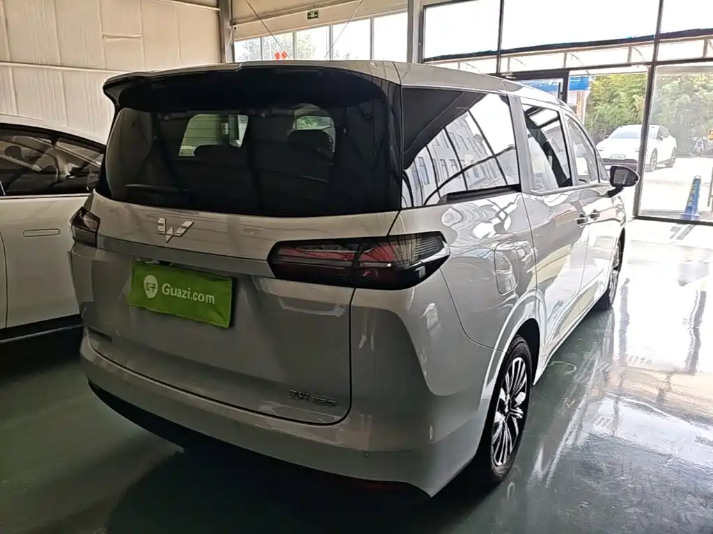 Wuling Звездный свет 730 Новая энергия — миниатюра 7