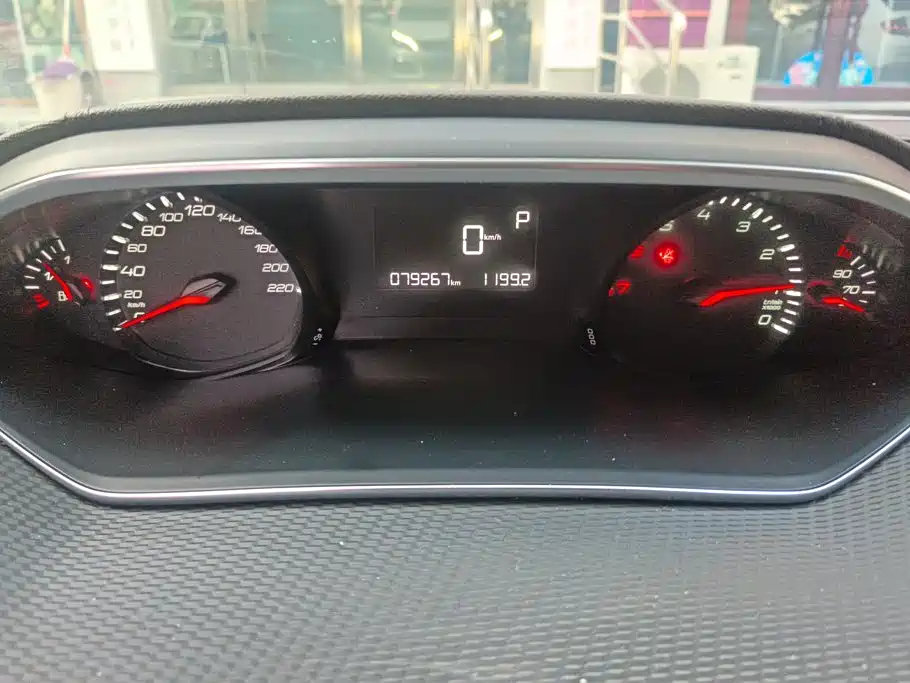 Peugeot 308 — миниатюра 14