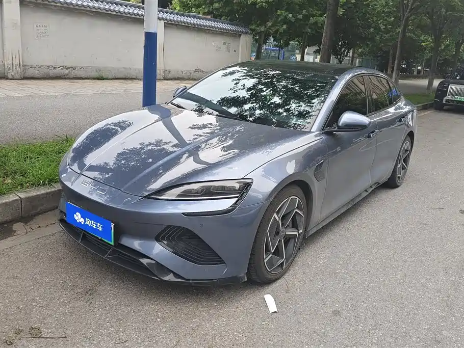 BYD Seal 2022 700km Long Range RWD Edition