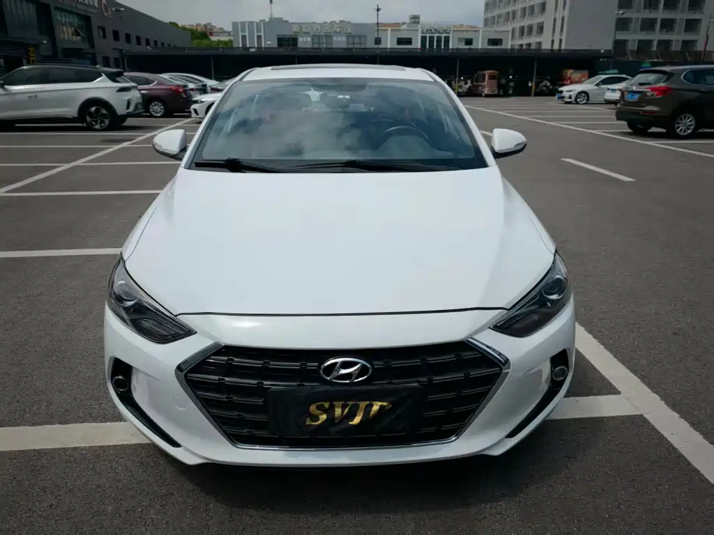 Hyundai Elantra — миниатюра 2