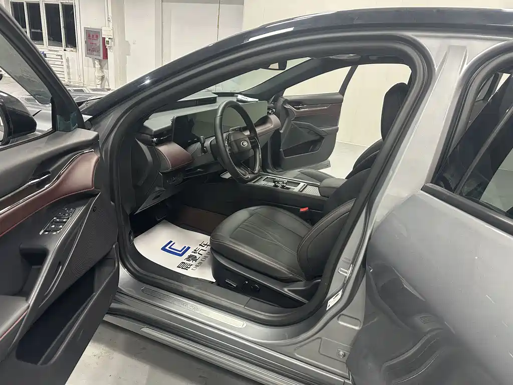 Ford Mondeo — миниатюра 11