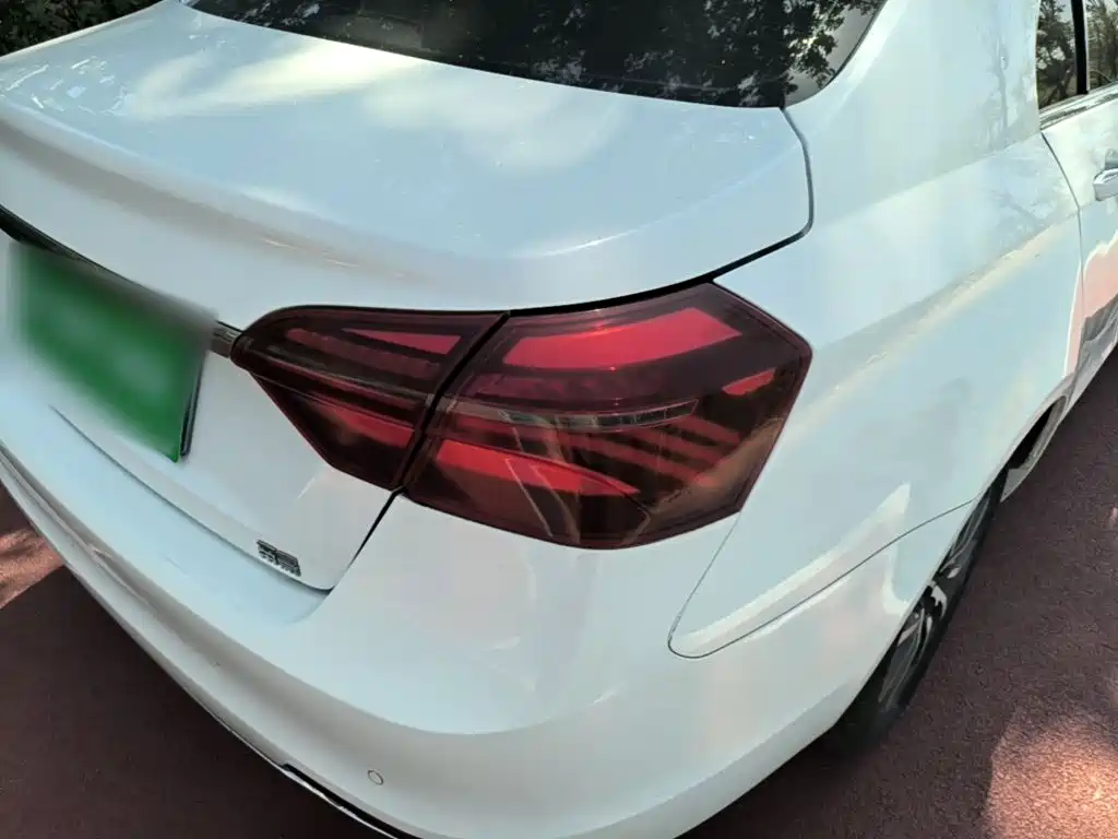 Geely Emgrand — миниатюра 8