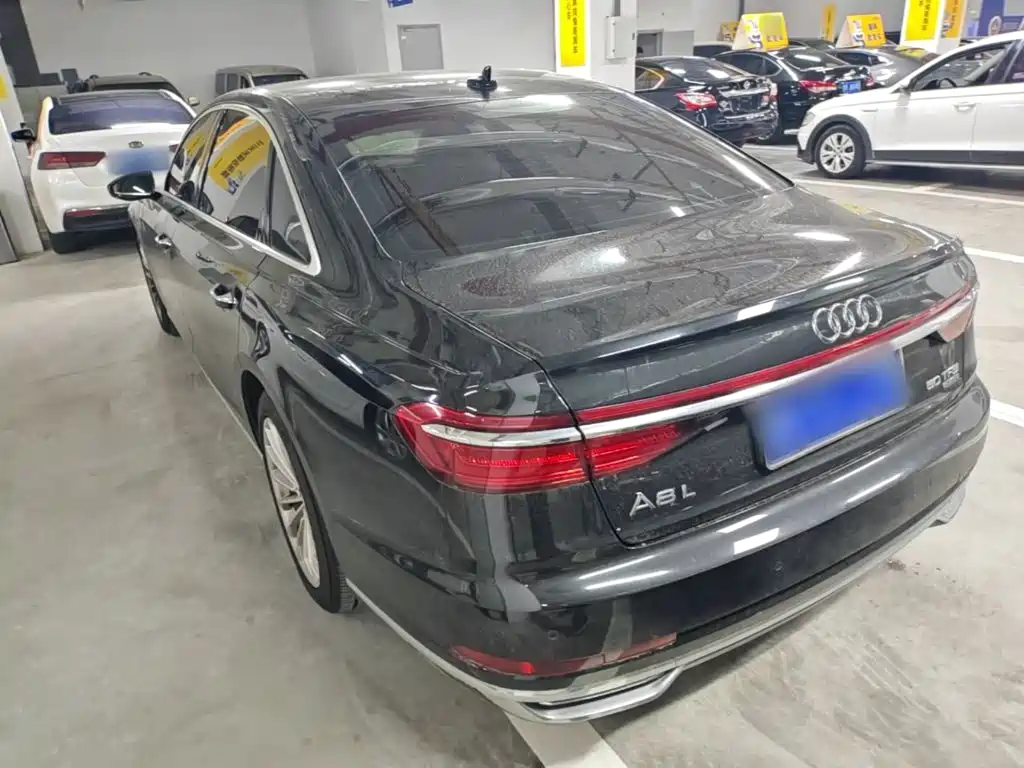 Audi A8 — миниатюра 5