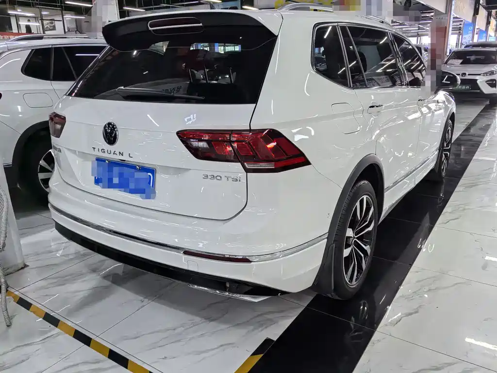 Volkswagen Tiguan L L 2021 330TSI AT R-Line