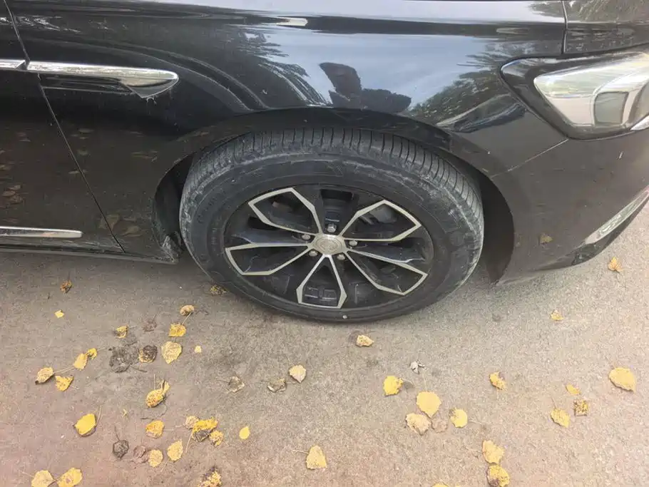 Buick LaCrosse — миниатюра 6