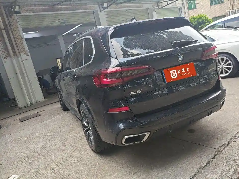 BMW X5 (Import) — миниатюра 9