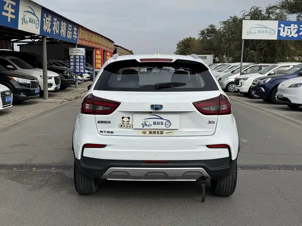 Geely Vision X3 — миниатюра 8