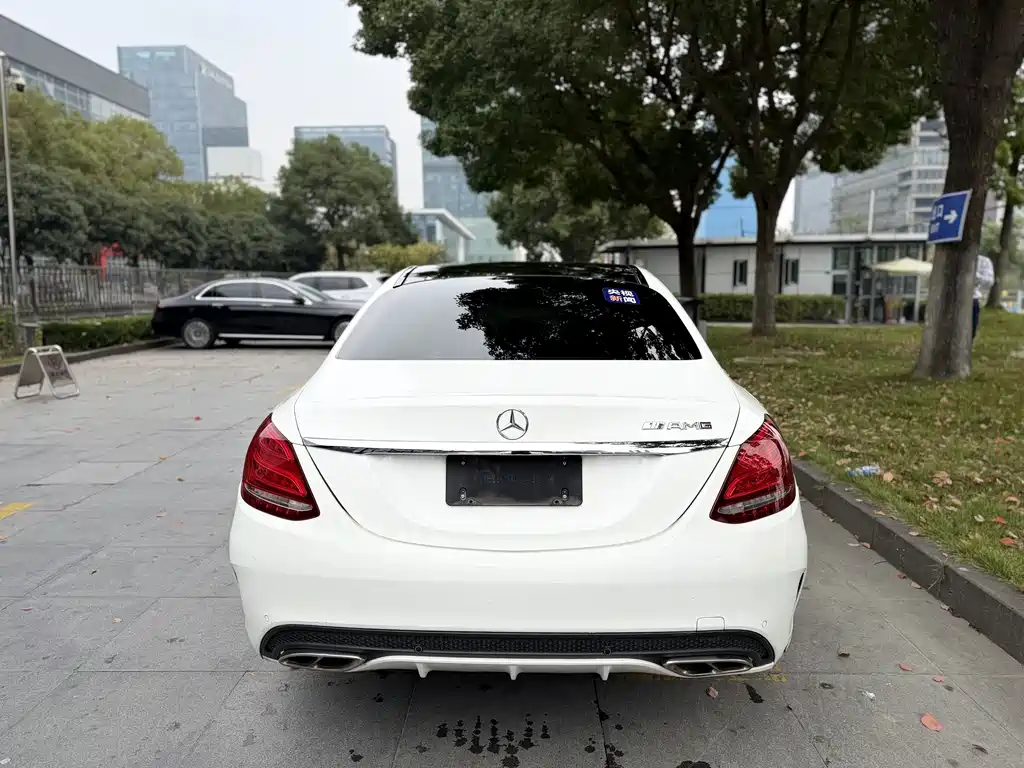 Mercedes-Benz C-Class — миниатюра 11