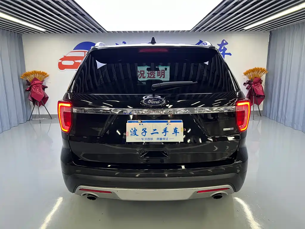 Ford Explorer (Import) — миниатюра 20
