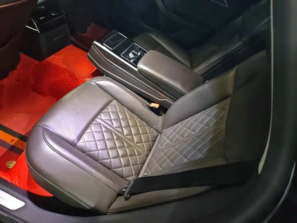 Audi A8 — миниатюра 17