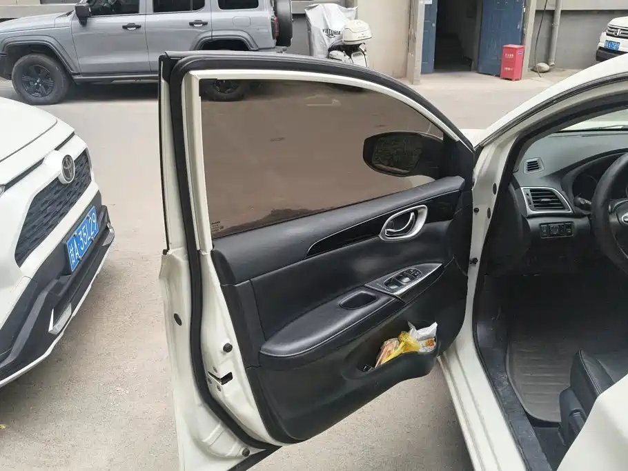 Nissan Sylphy — миниатюра 7