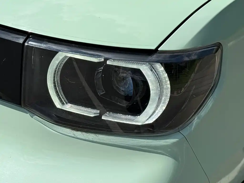 Wuling MINIEV — миниатюра 5