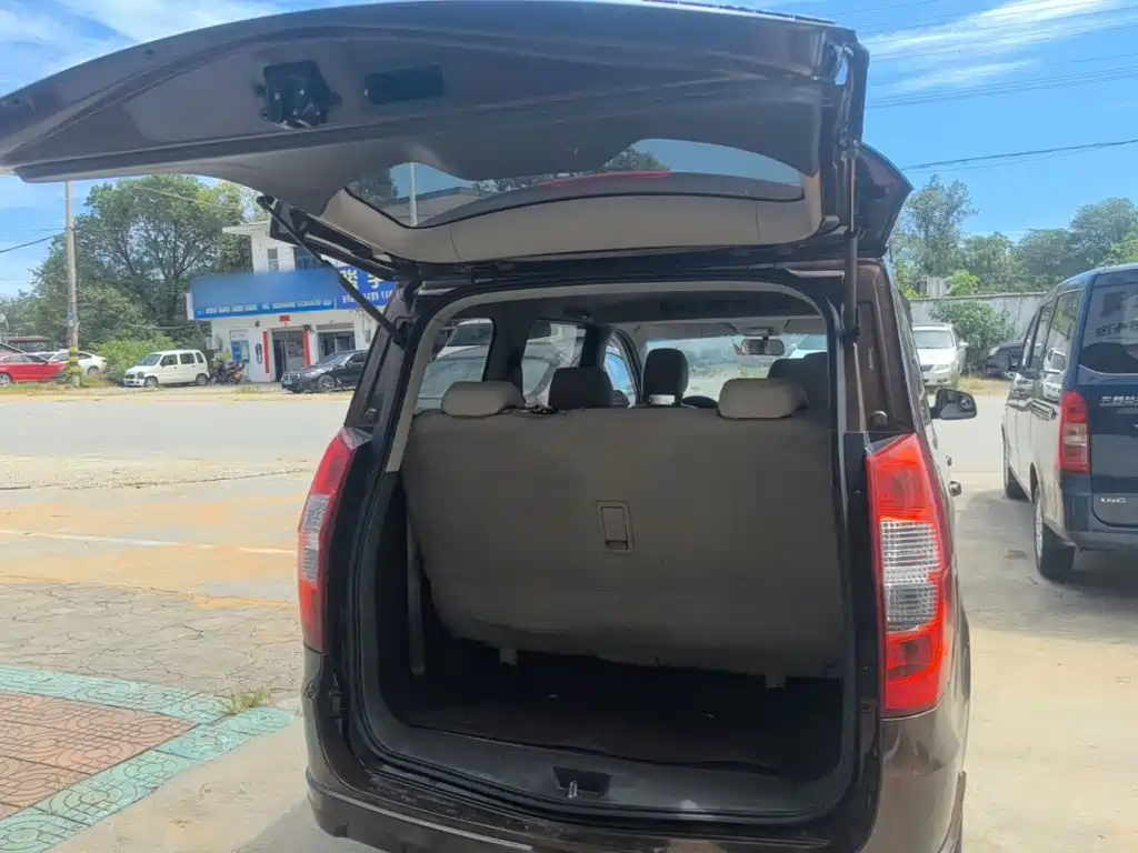Wuling Hongguang — миниатюра 19