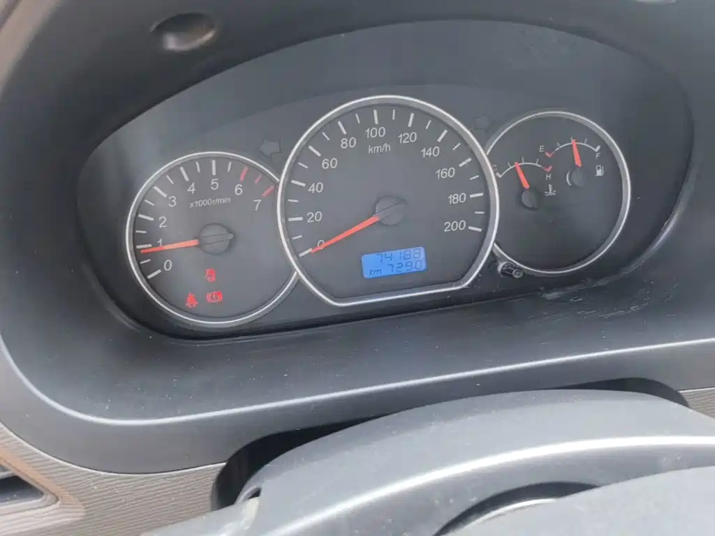 Wuling Hongguang — миниатюра 12