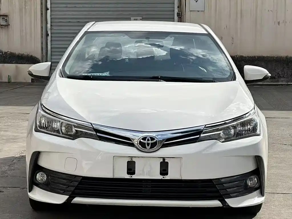 Купить Toyota Corolla