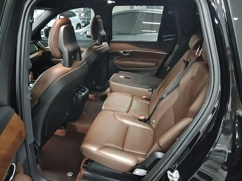 Volvo XC90 — миниатюра 17