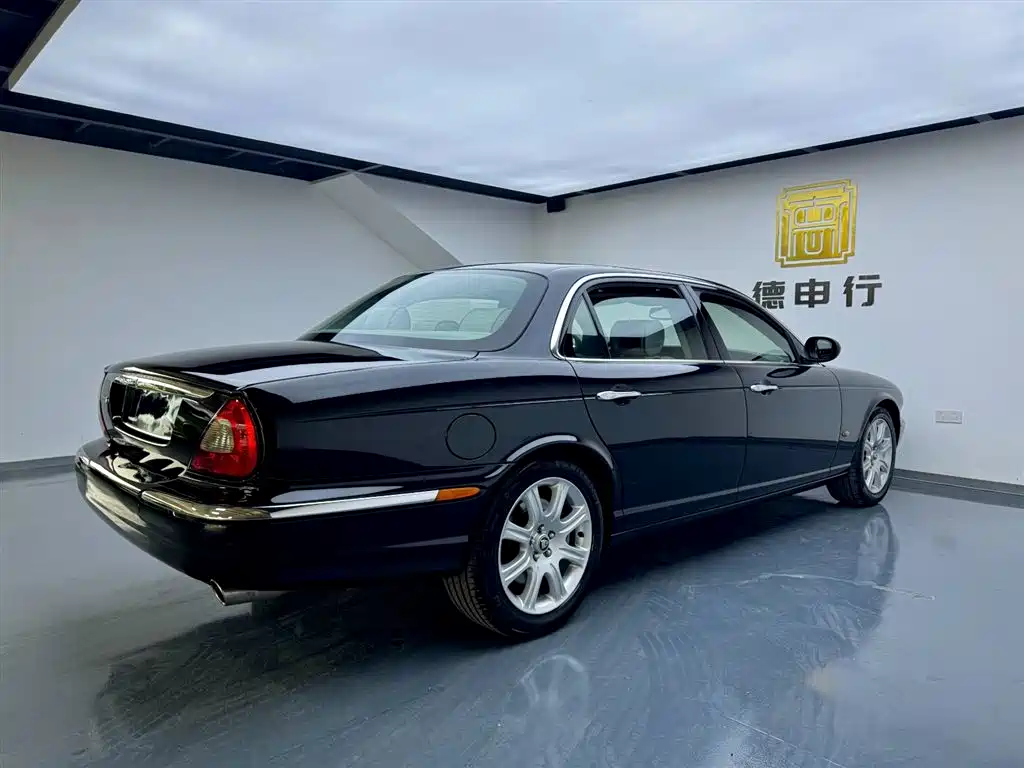 Jaguar XJ 2005 XJ8L 4.2