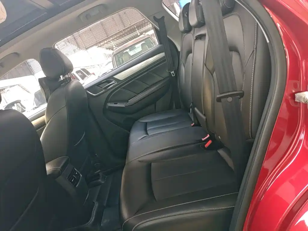 Roewe RX5 — миниатюра 17