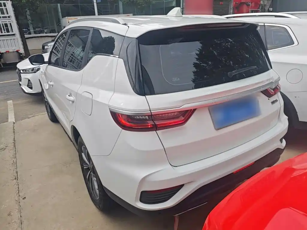 Geely Vision X6 — миниатюра 5