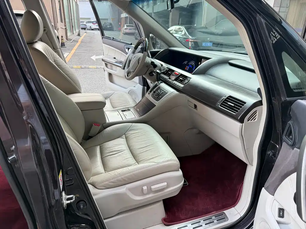 Honda Elysion — миниатюра 11