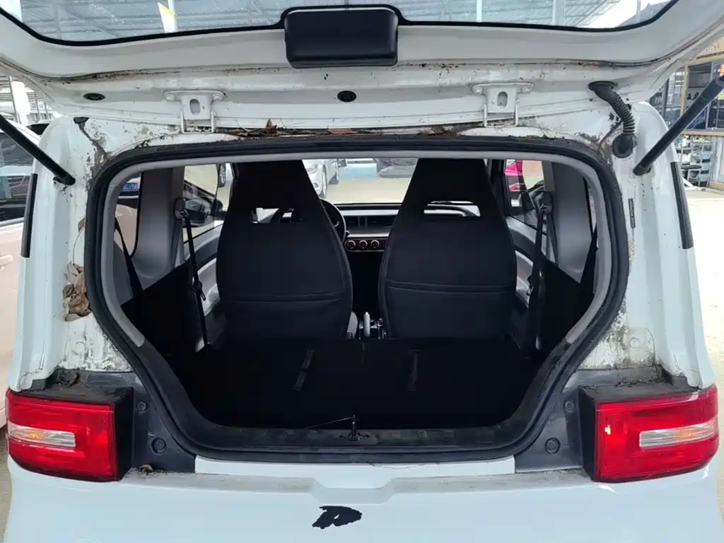 Wuling MINIEV — миниатюра 19