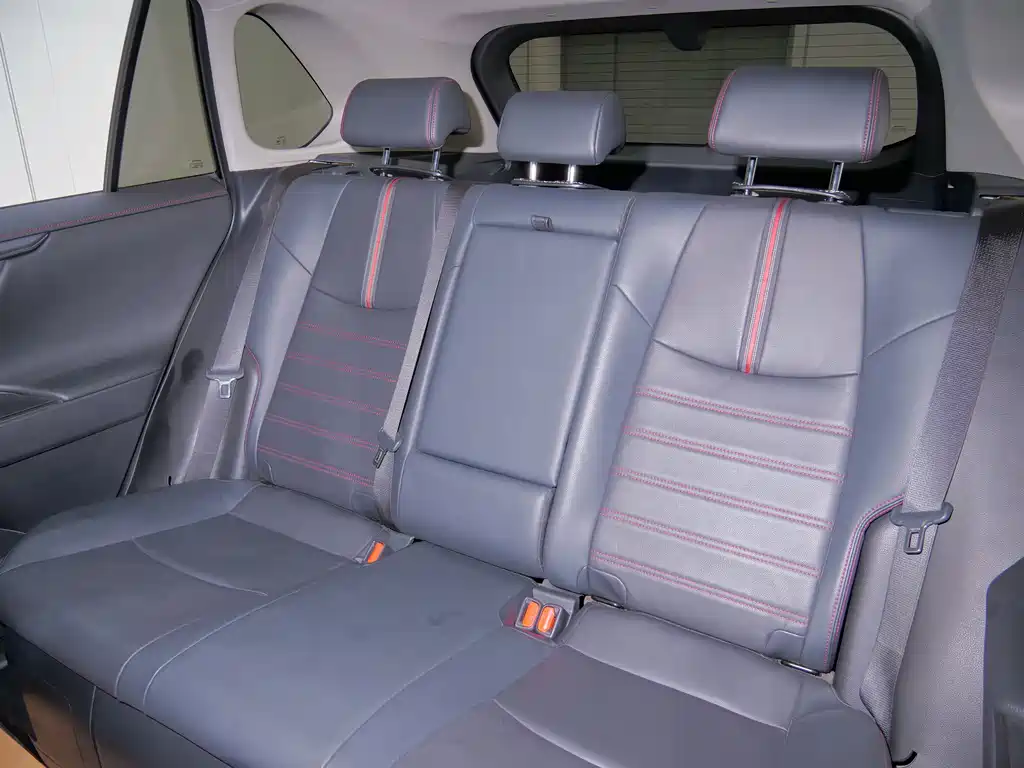Toyota Wildlander New Energy — миниатюра 11