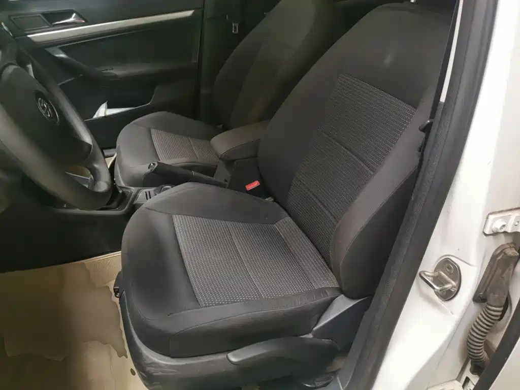 Volkswagen Lavida — миниатюра 8