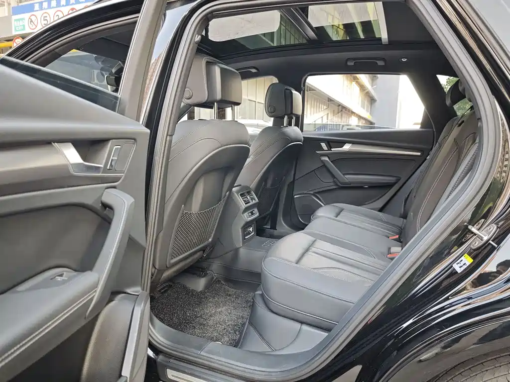 Audi Q5L 2023 40T Luxury