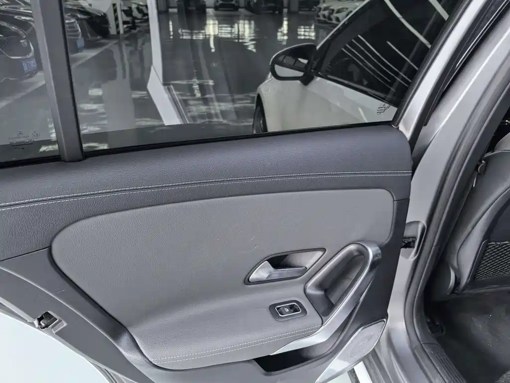 Mercedes-Benz A-Class AMG (Import) — миниатюра 6