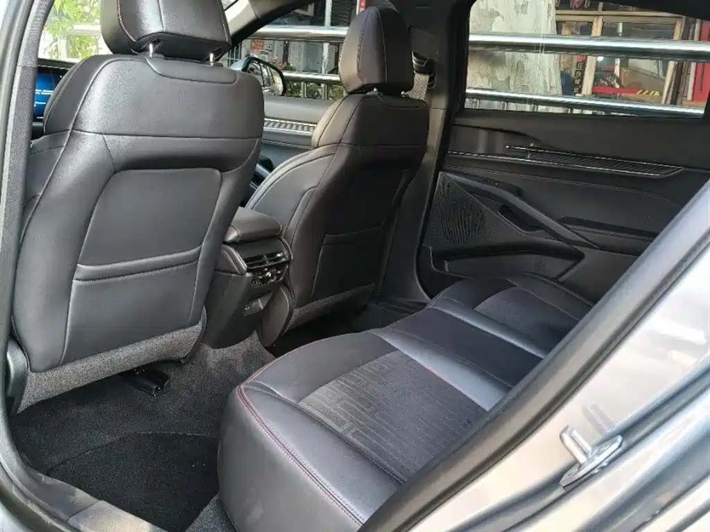 Ford Mondeo 2023 EcoBoost 180