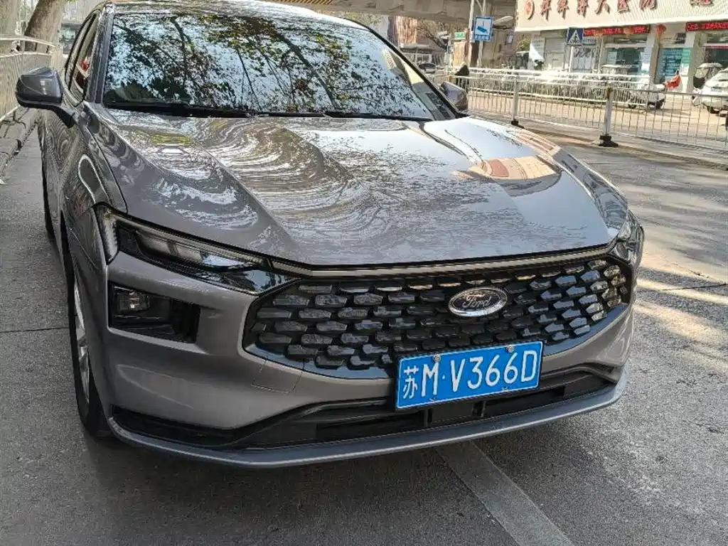 Ford Mondeo 2023 EcoBoost 180