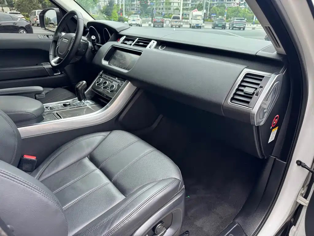 Land Rover Range Rover Sport 2017 3.0 SC V6 SE