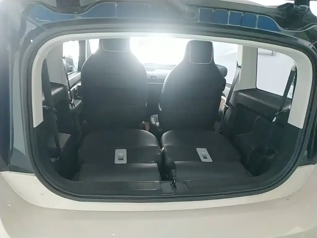 Baojun KiWi EV — миниатюра 19