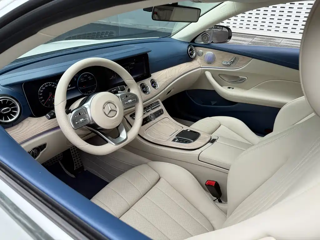 Mercedes-Benz E-Class E 2019 E 200 4MATIC