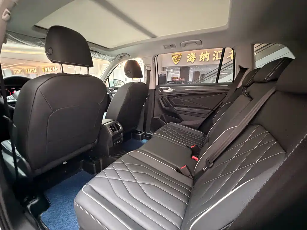 Volkswagen Tiguan L — миниатюра 9