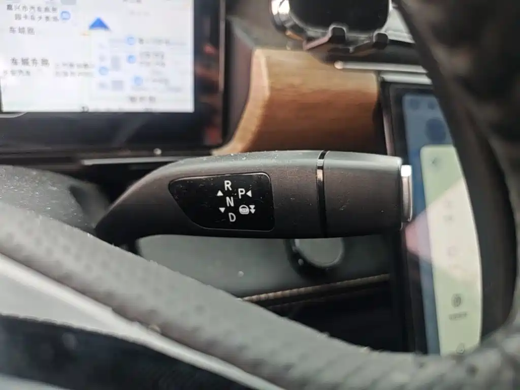 XPeng P5 — миниатюра 14