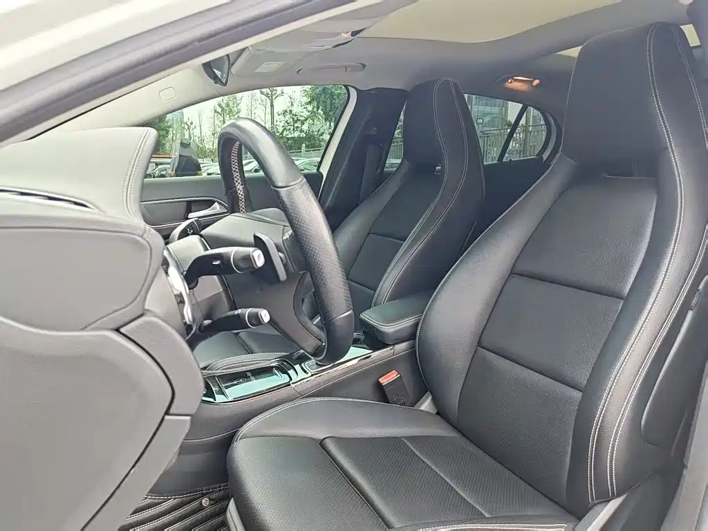 Mercedes-Benz GLA — миниатюра 18