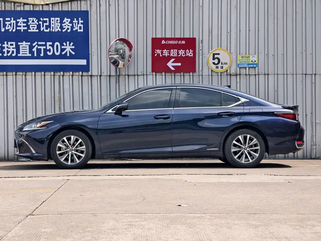 Lexus ES — миниатюра 4